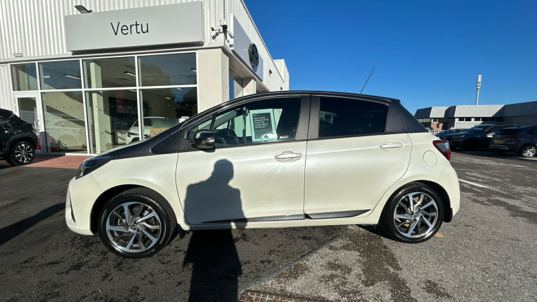 Toyota Yaris 1.5 VVT-i Y20 5dr [Bi-tone] Petrol Hatchback